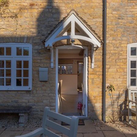 Jasmine Cottage - 2 Bedroom In Heart Of Bourton! Ngoại thất bức ảnh