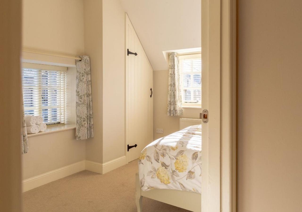 Jasmine Cottage - 2 Bedroom In Heart Of Bourton! Ngoại thất bức ảnh