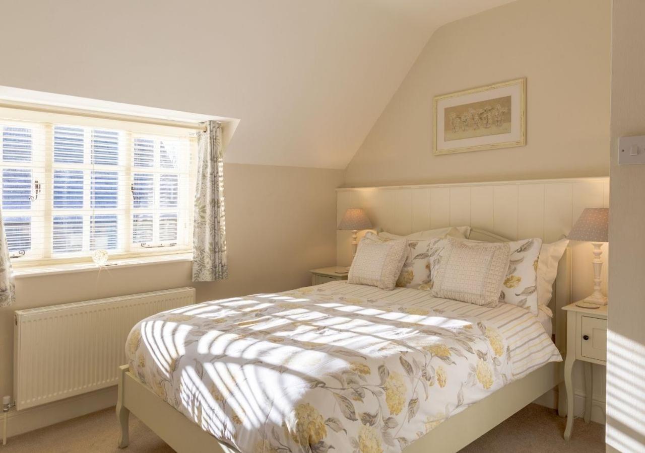 Jasmine Cottage - 2 Bedroom In Heart Of Bourton! Ngoại thất bức ảnh