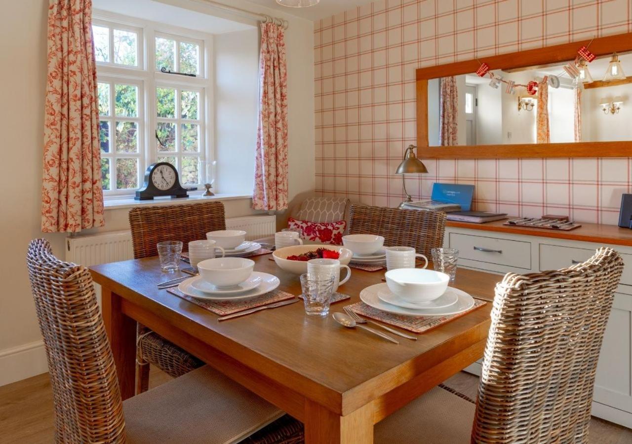 Jasmine Cottage - 2 Bedroom In Heart Of Bourton! Ngoại thất bức ảnh