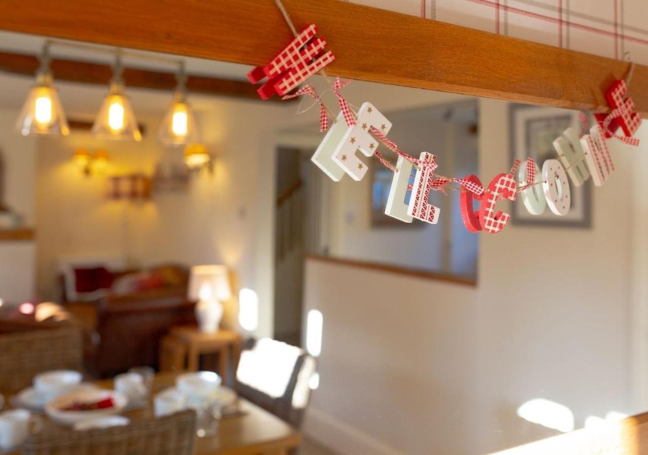Jasmine Cottage - 2 Bedroom In Heart Of Bourton! Ngoại thất bức ảnh