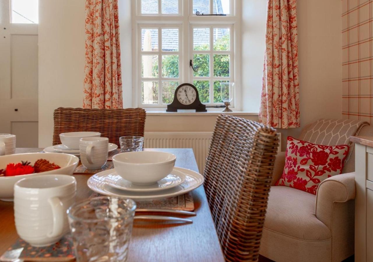 Jasmine Cottage - 2 Bedroom In Heart Of Bourton! Ngoại thất bức ảnh