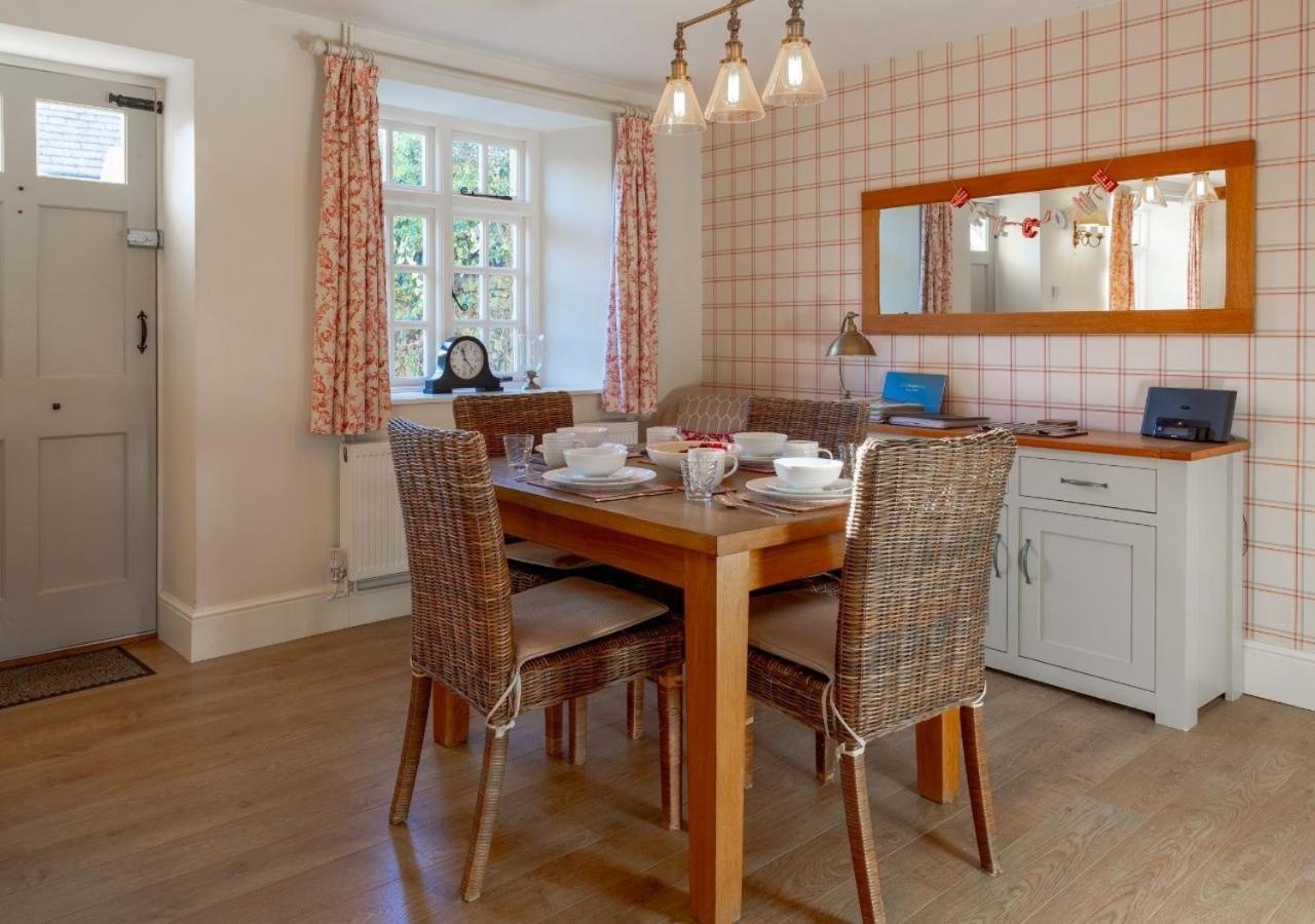 Jasmine Cottage - 2 Bedroom In Heart Of Bourton! Ngoại thất bức ảnh