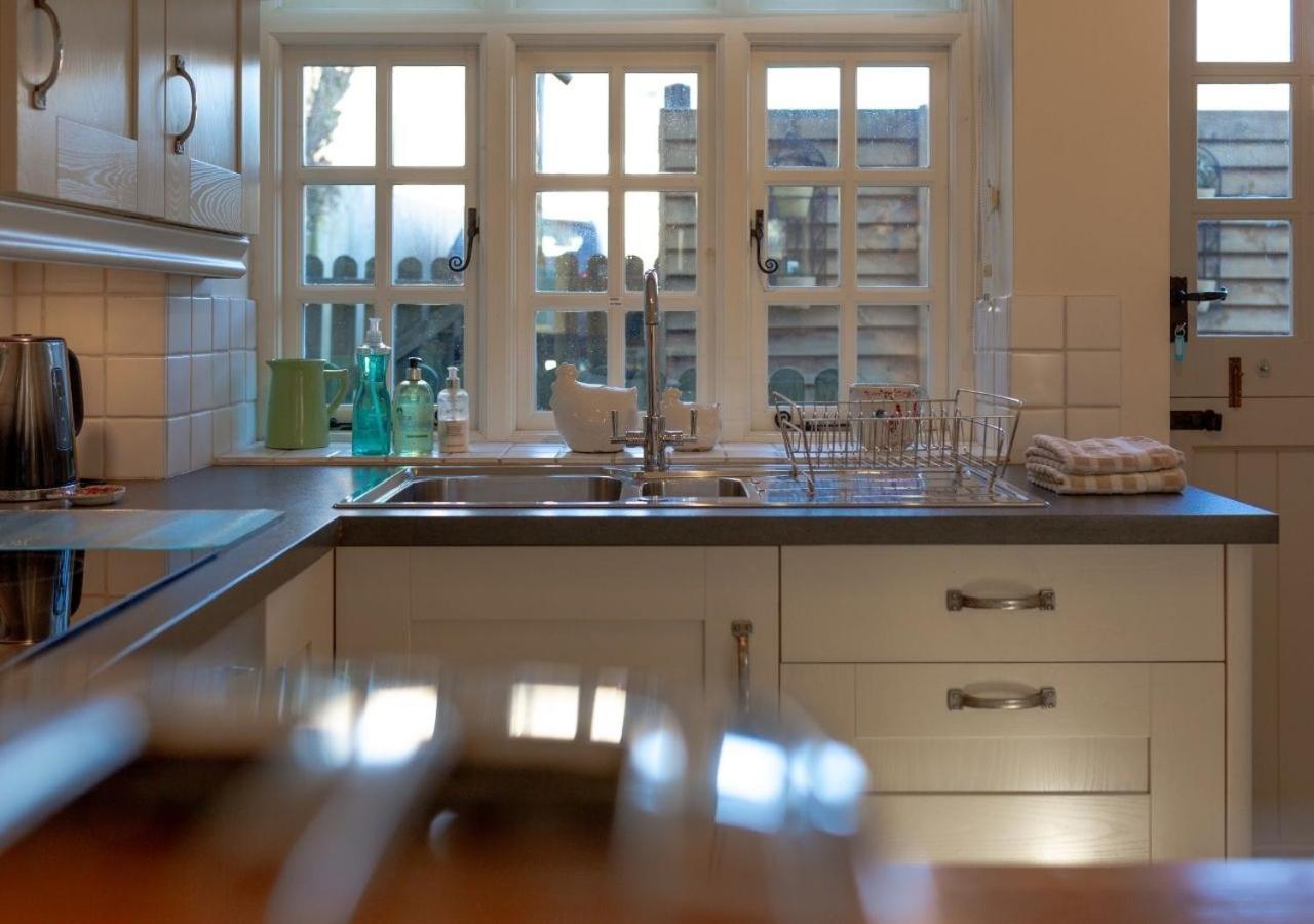 Jasmine Cottage - 2 Bedroom In Heart Of Bourton! Ngoại thất bức ảnh