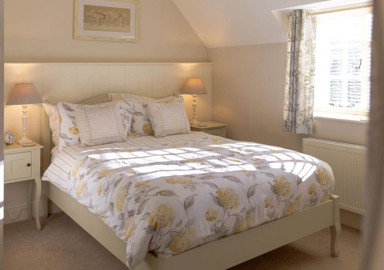 Jasmine Cottage - 2 Bedroom In Heart Of Bourton! Ngoại thất bức ảnh