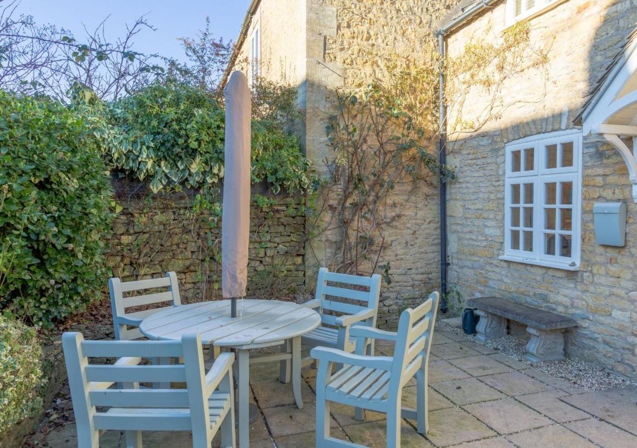 Jasmine Cottage - 2 Bedroom In Heart Of Bourton! Ngoại thất bức ảnh